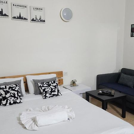 David Hameleh House Aparthotel เนทันยา ภายนอก รูปภาพ