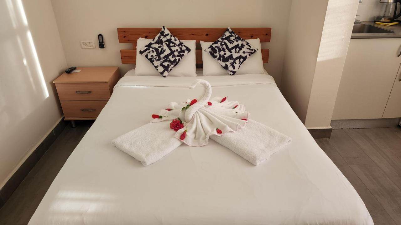 David Hameleh House Aparthotel เนทันยา ภายนอก รูปภาพ