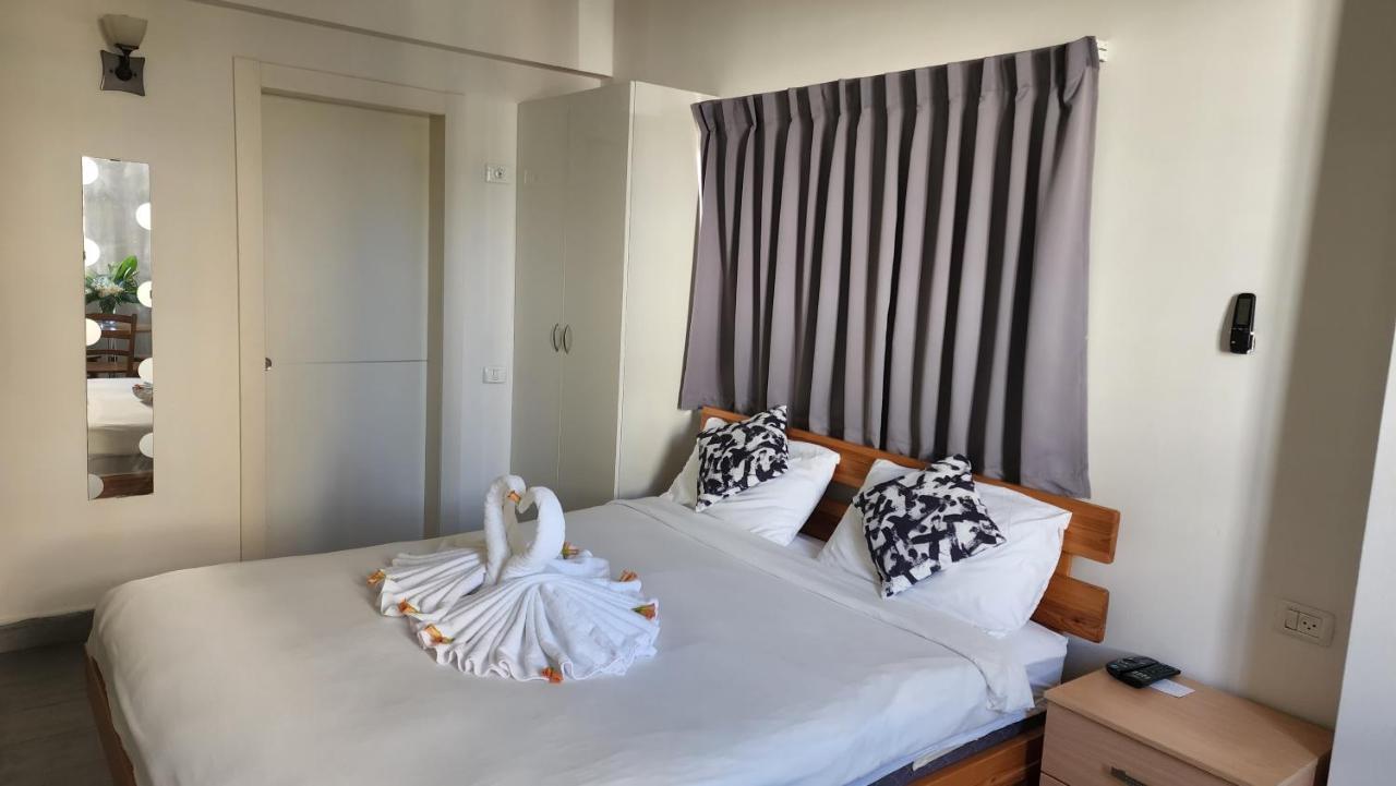 David Hameleh House Aparthotel เนทันยา ภายนอก รูปภาพ