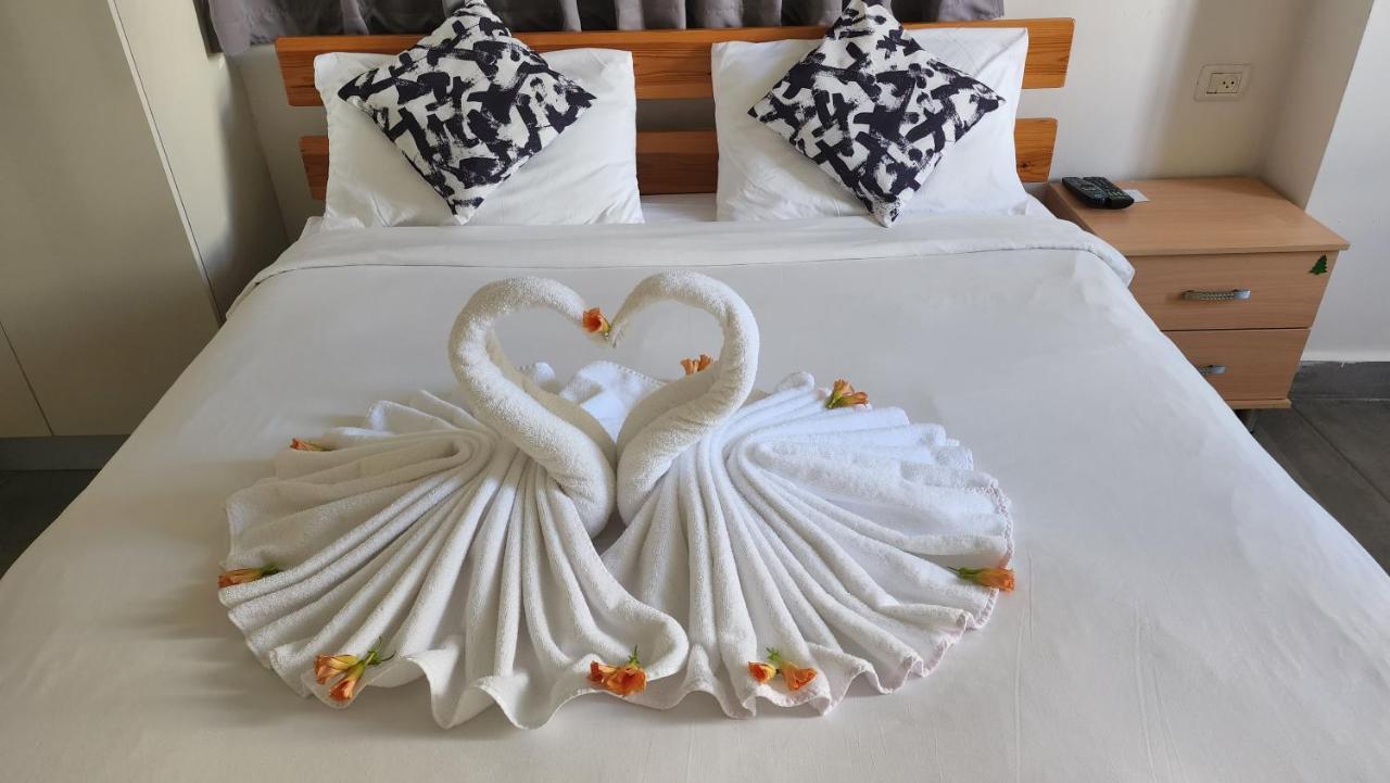 David Hameleh House Aparthotel เนทันยา ภายนอก รูปภาพ