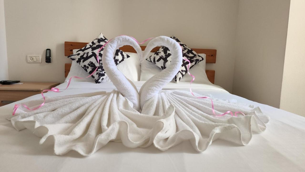 David Hameleh House Aparthotel เนทันยา ภายนอก รูปภาพ