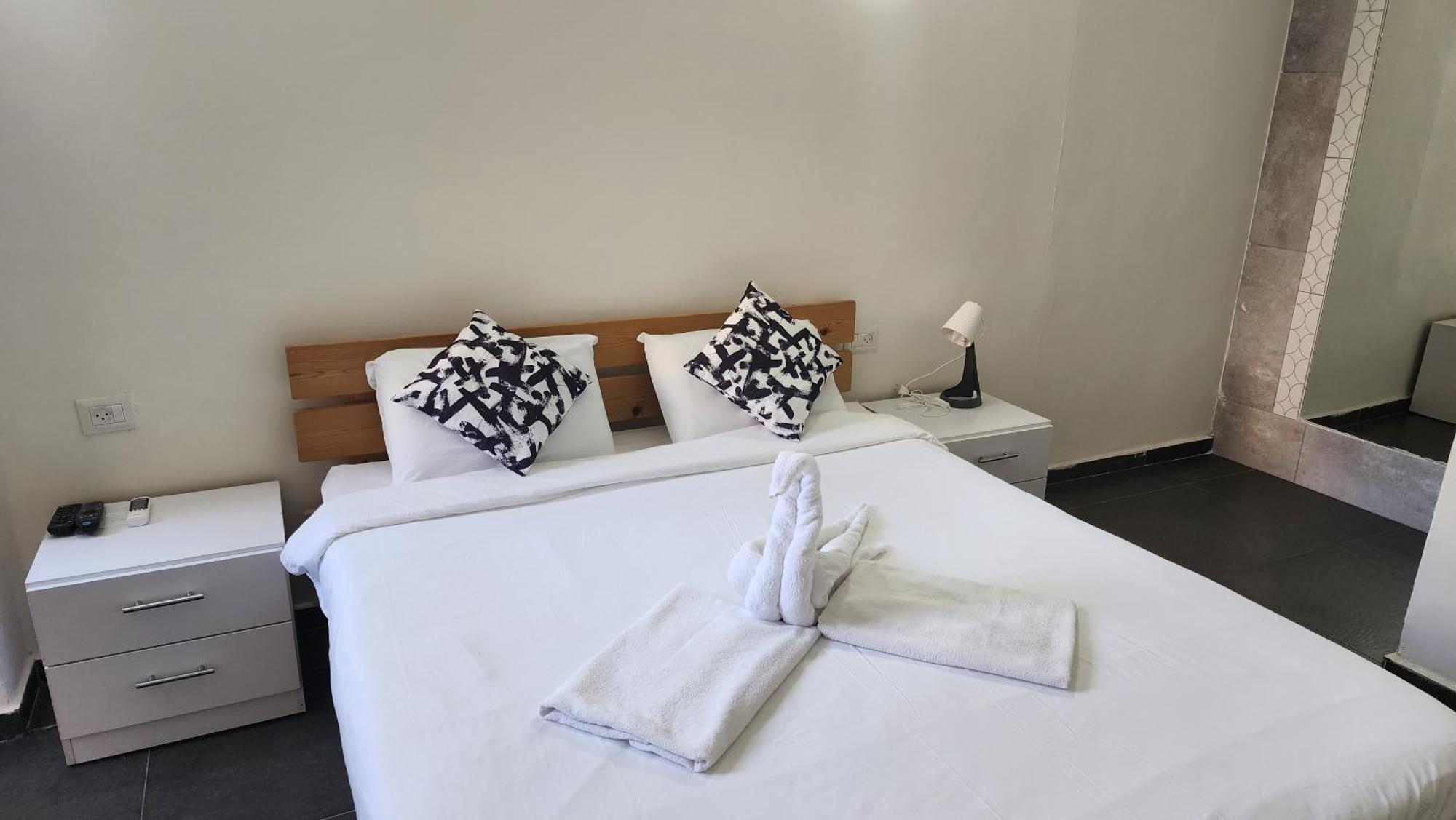 David Hameleh House Aparthotel เนทันยา ห้อง รูปภาพ
