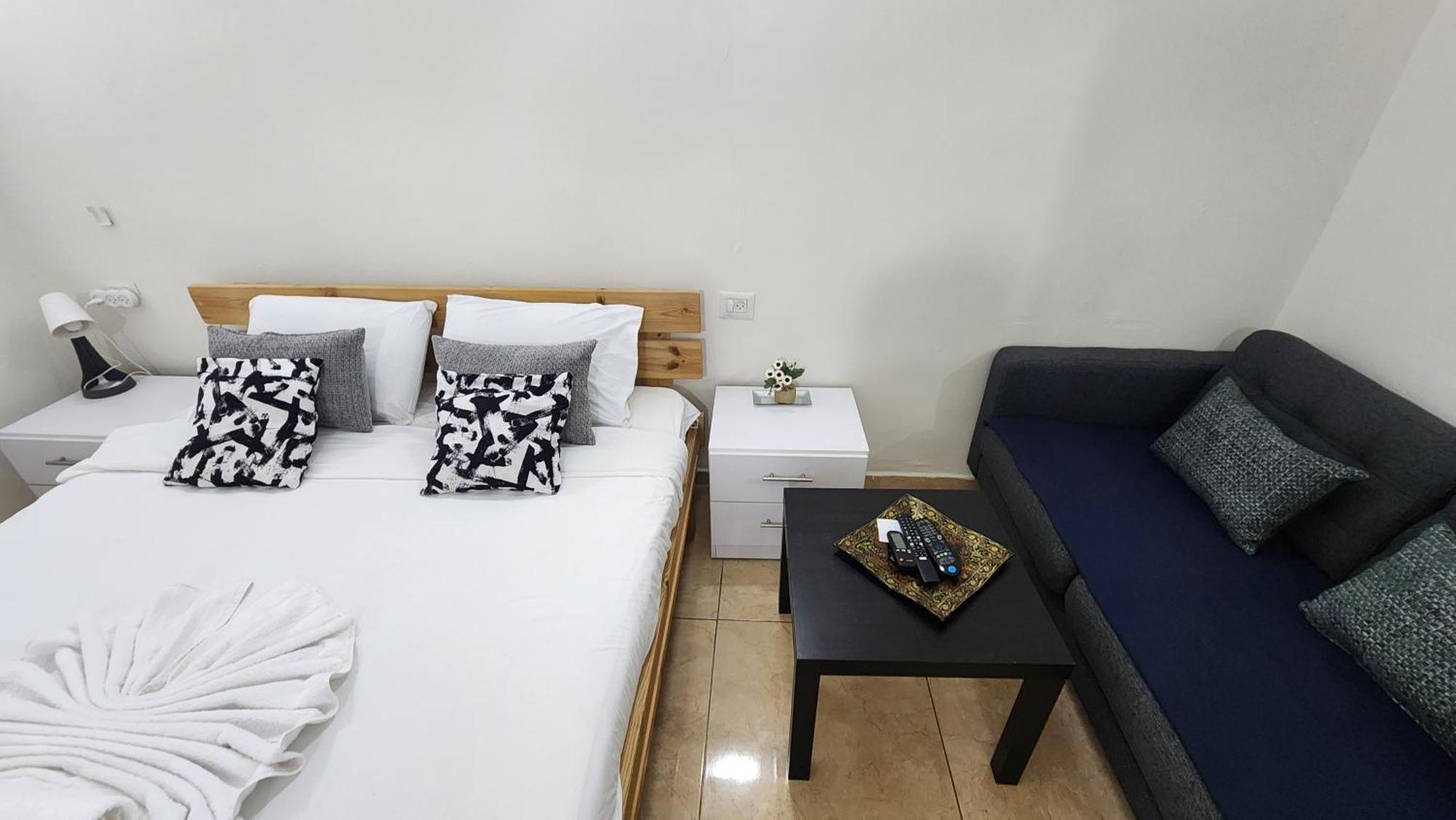 David Hameleh House Aparthotel เนทันยา ห้อง รูปภาพ
