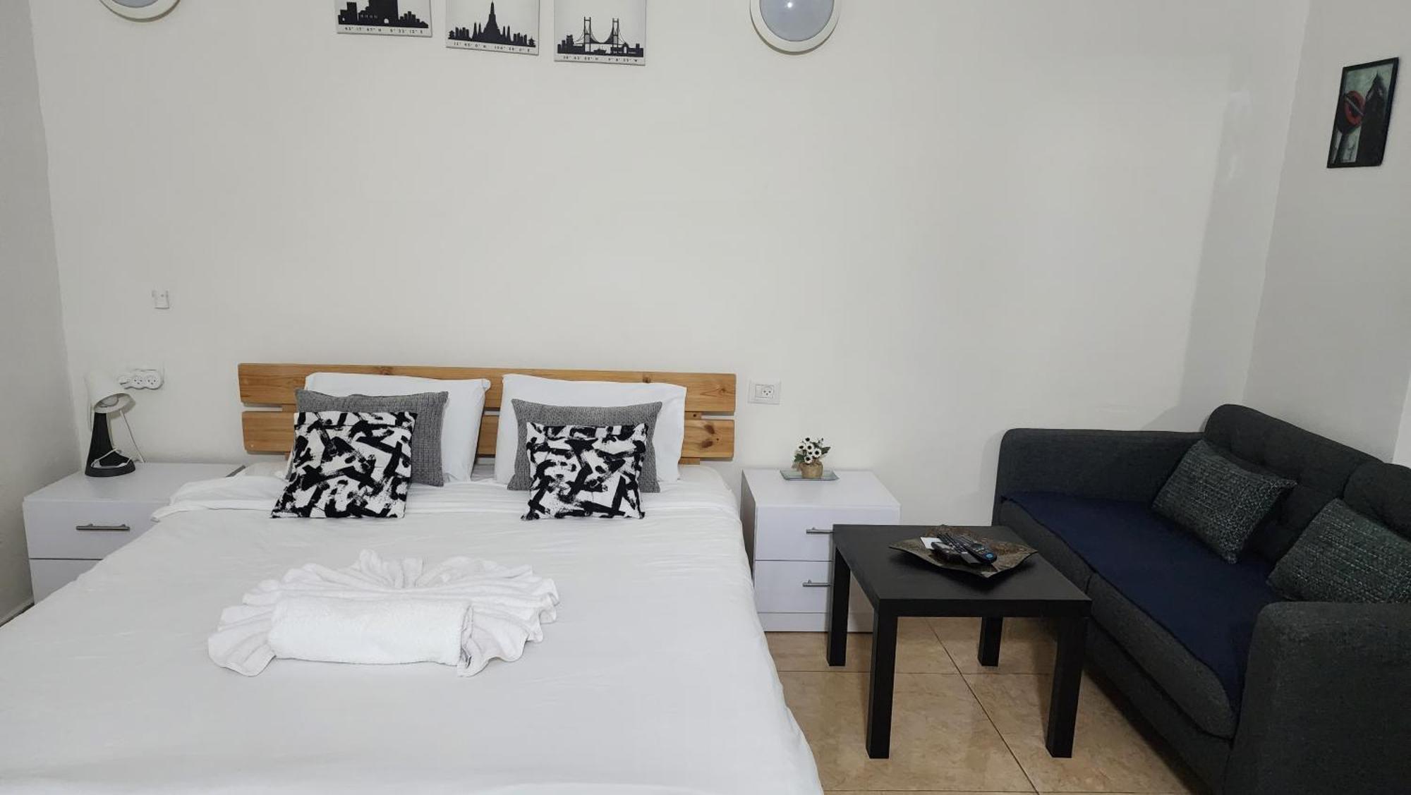 David Hameleh House Aparthotel เนทันยา ห้อง รูปภาพ