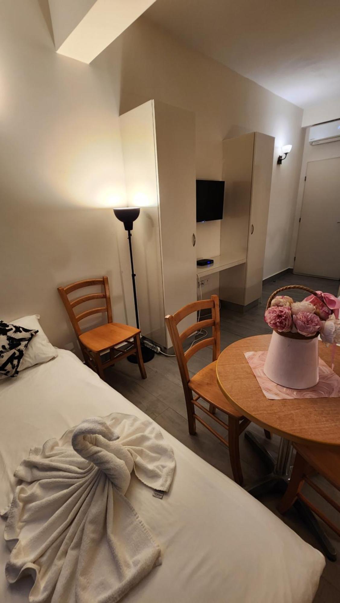 David Hameleh House Aparthotel เนทันยา ห้อง รูปภาพ