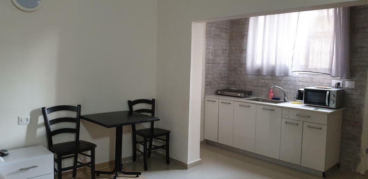David Hameleh House Aparthotel เนทันยา ภายนอก รูปภาพ