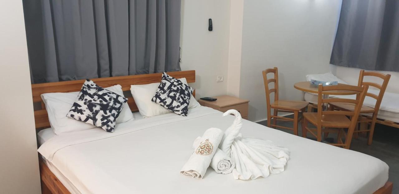 David Hameleh House Aparthotel เนทันยา ภายนอก รูปภาพ