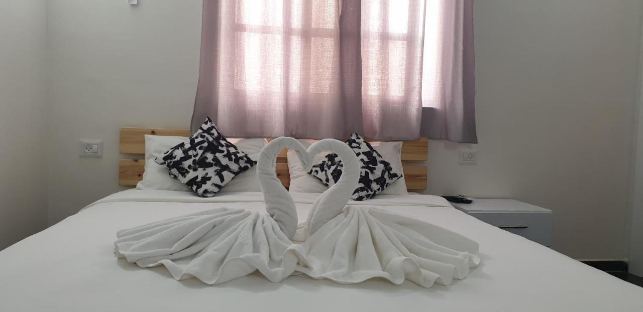 David Hameleh House Aparthotel เนทันยา ภายนอก รูปภาพ